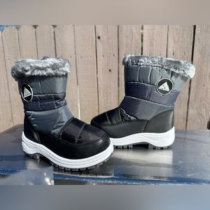 Nova Mountain Kids Snow Boots Size 11 New